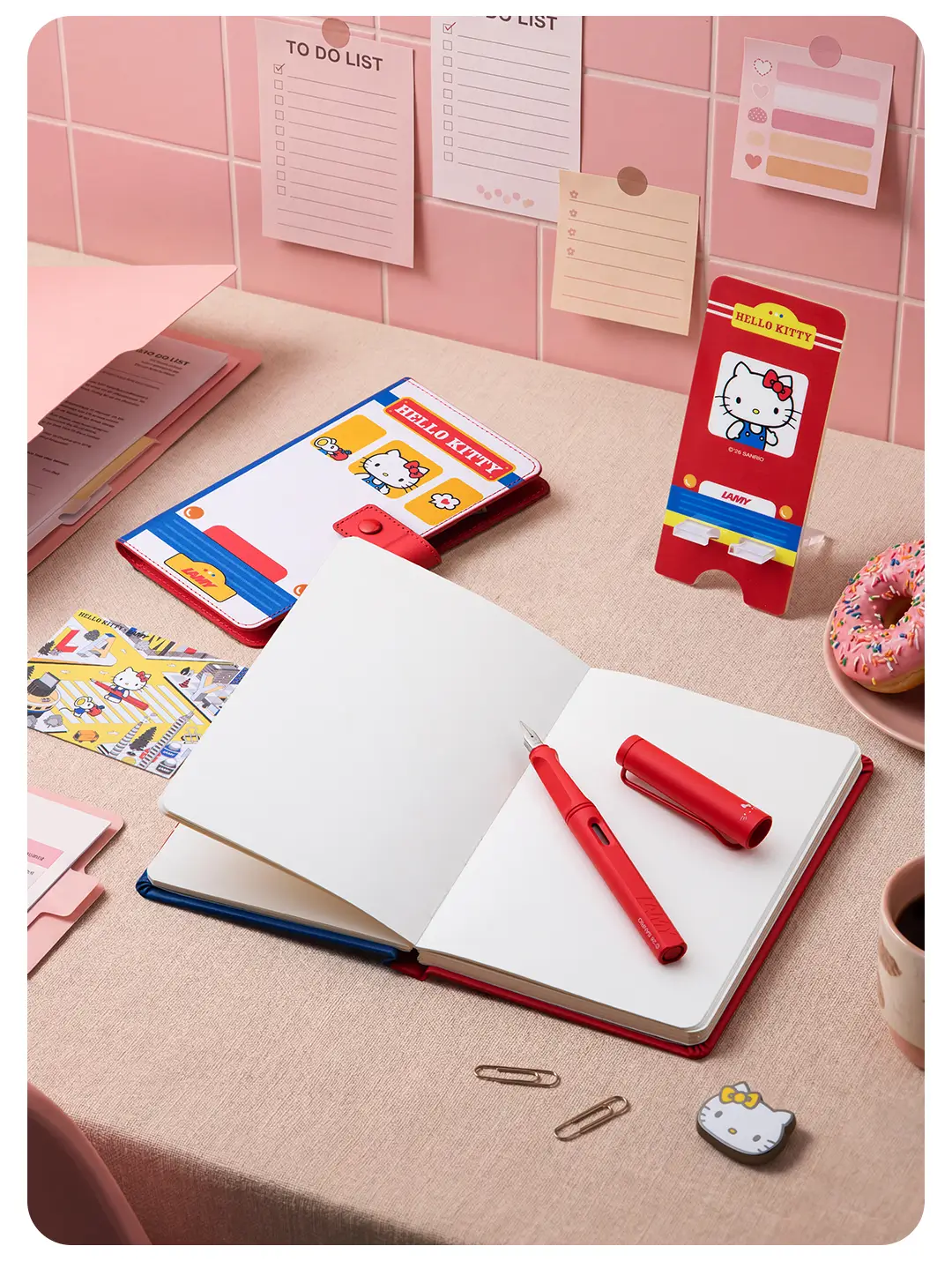 Lamy x Hello Kitty Safari Fountain Pen Set